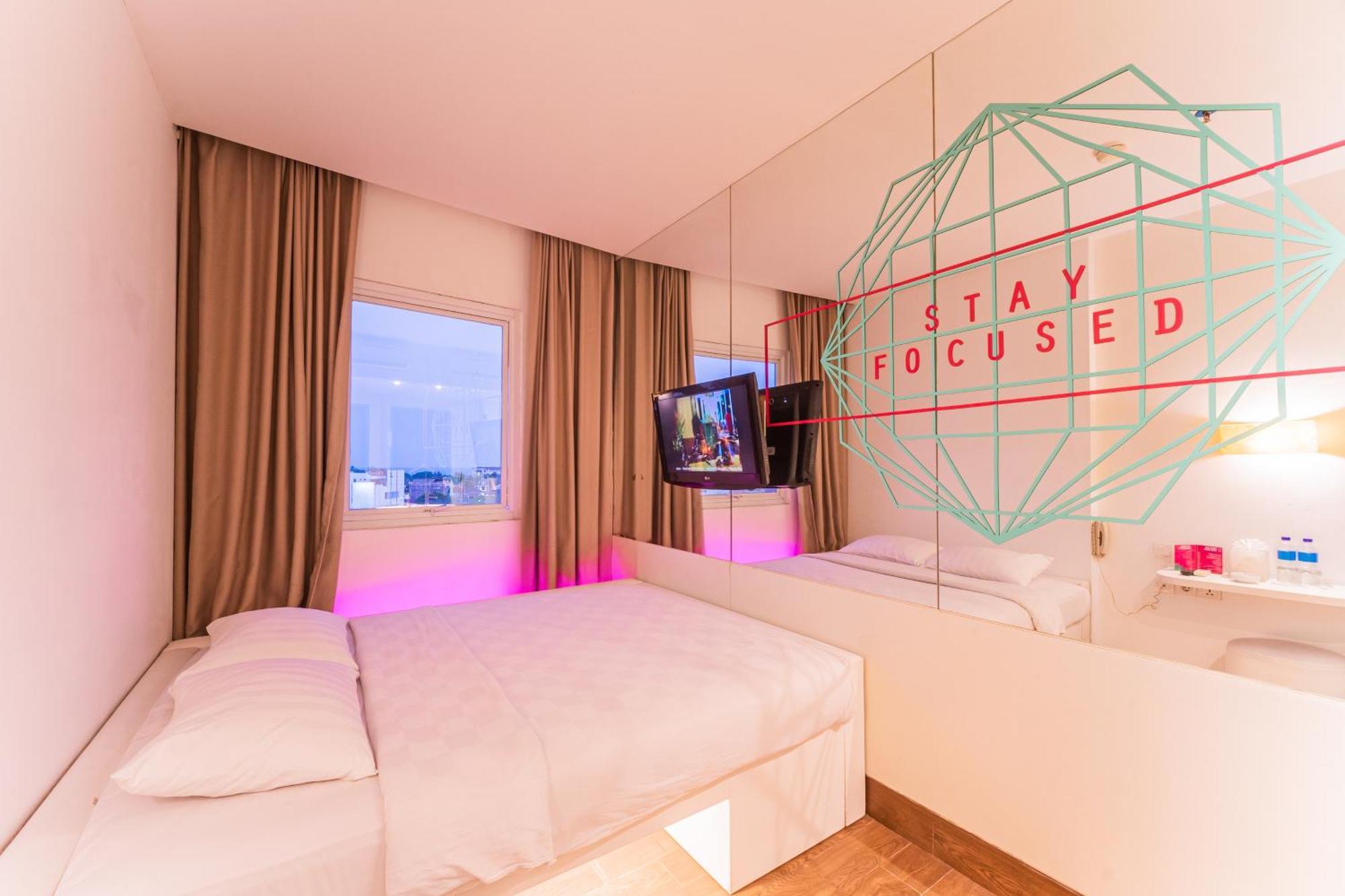 J Icon Hip Hotel Balikpapan  Exteriör bild