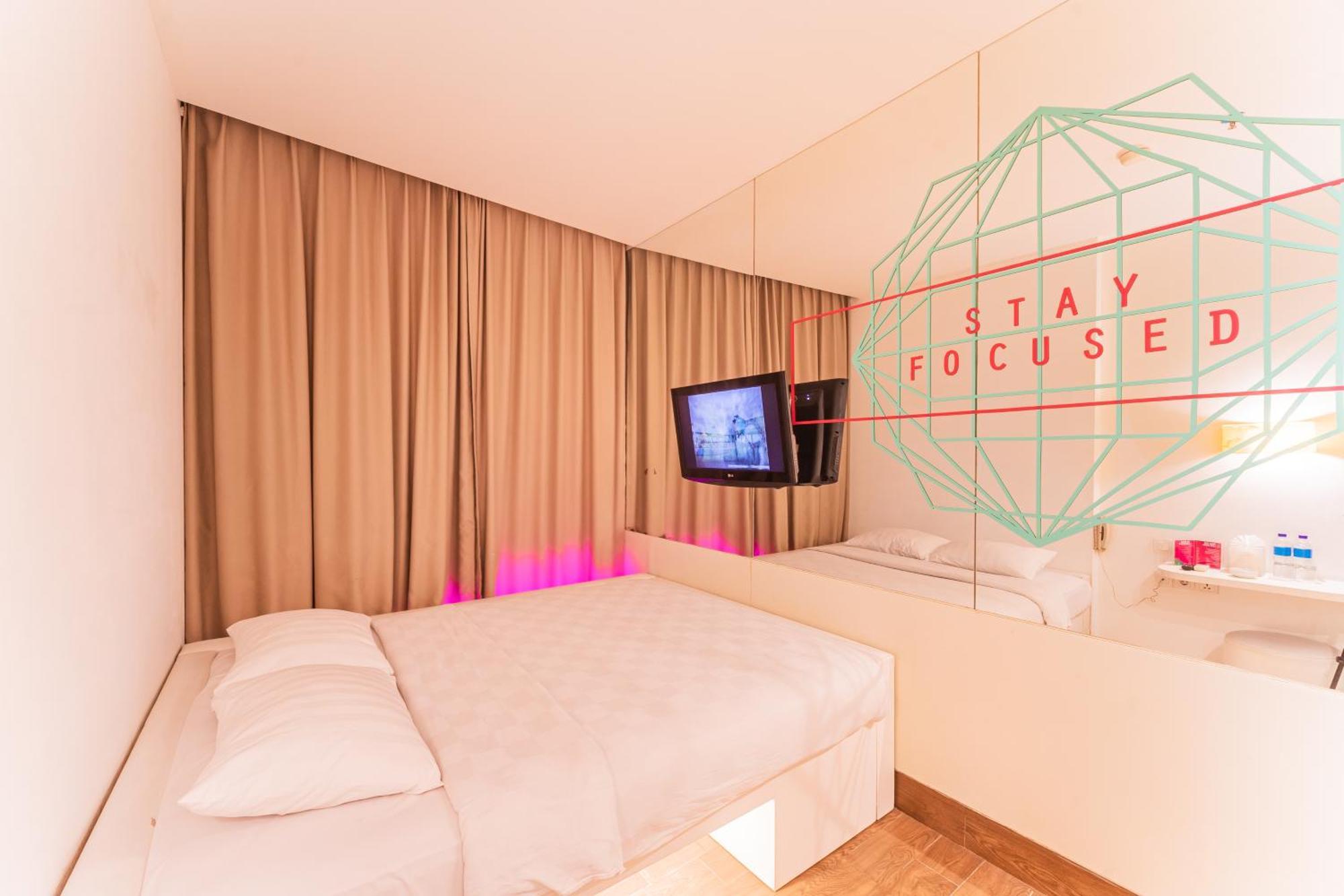 J Icon Hip Hotel Balikpapan  Exteriör bild