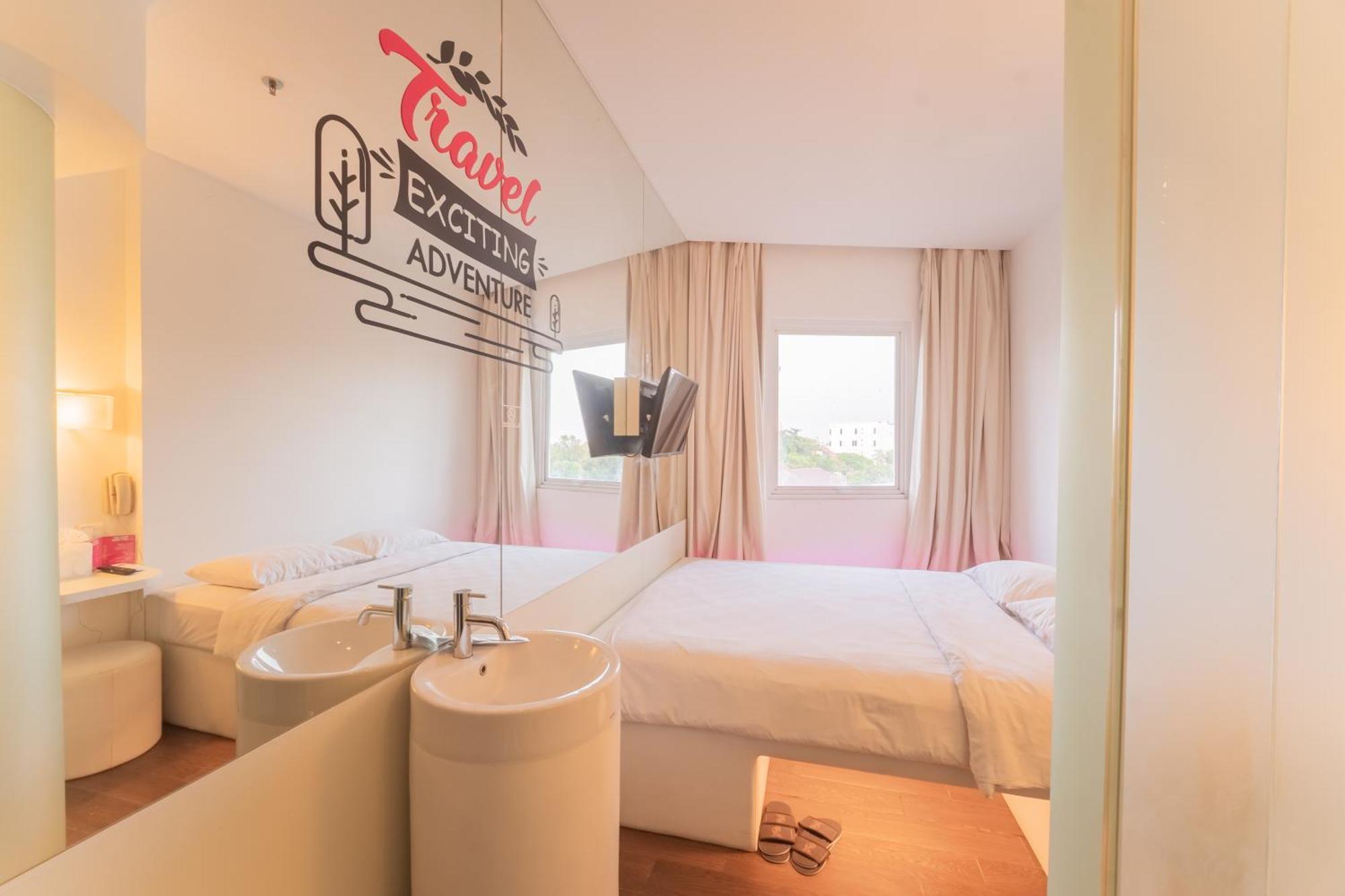 J Icon Hip Hotel Balikpapan  Exteriör bild